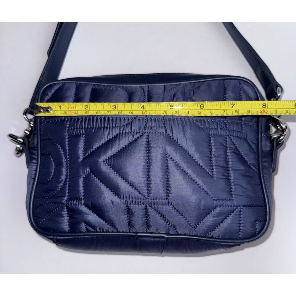 DKNY Crossbody Purse Camera Bag Navy Blue Quilted Puffer Silver Zip Travel - Picture 6 of 8